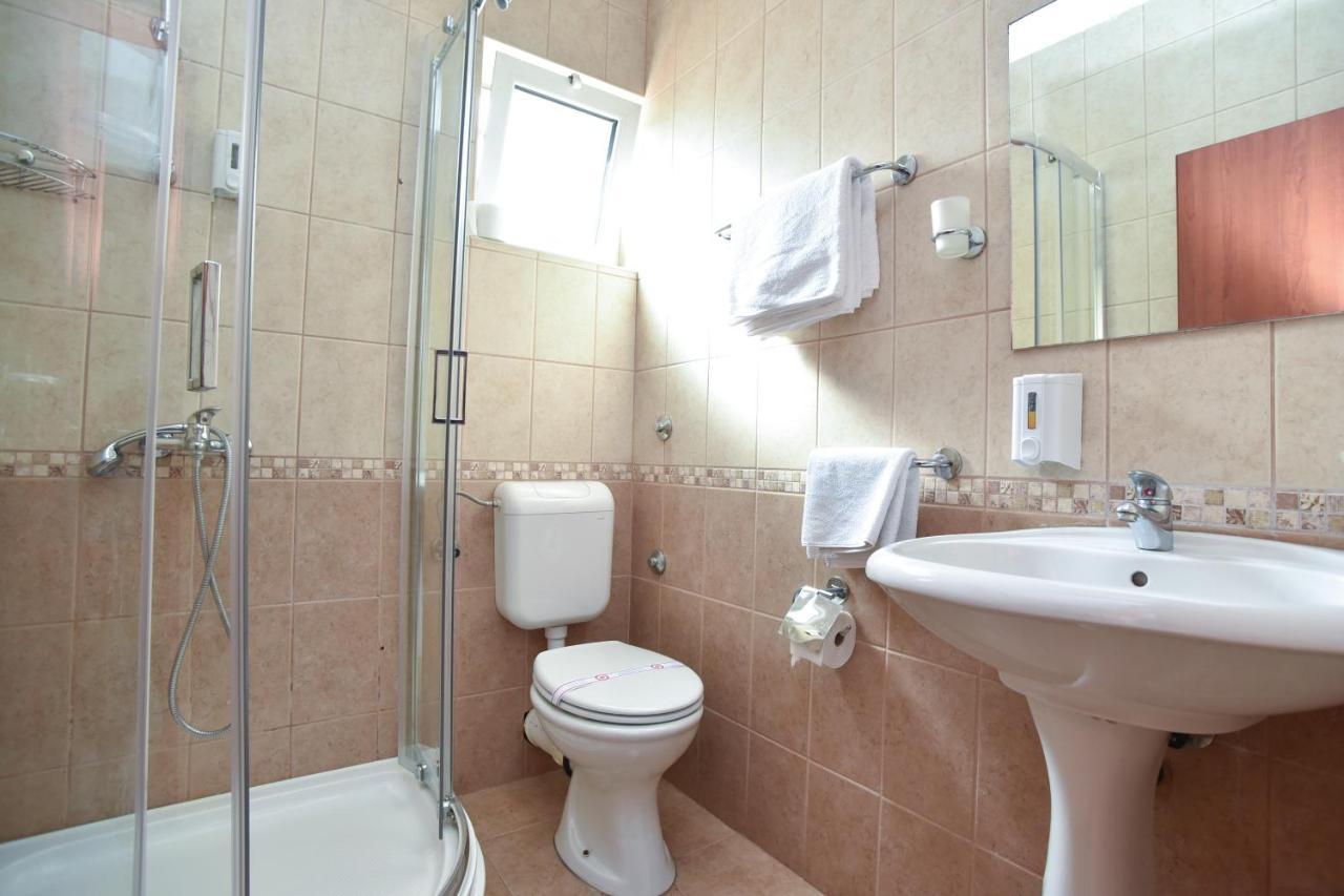 Hotel Suzana Μπούντβα Εξωτερικό φωτογραφία
