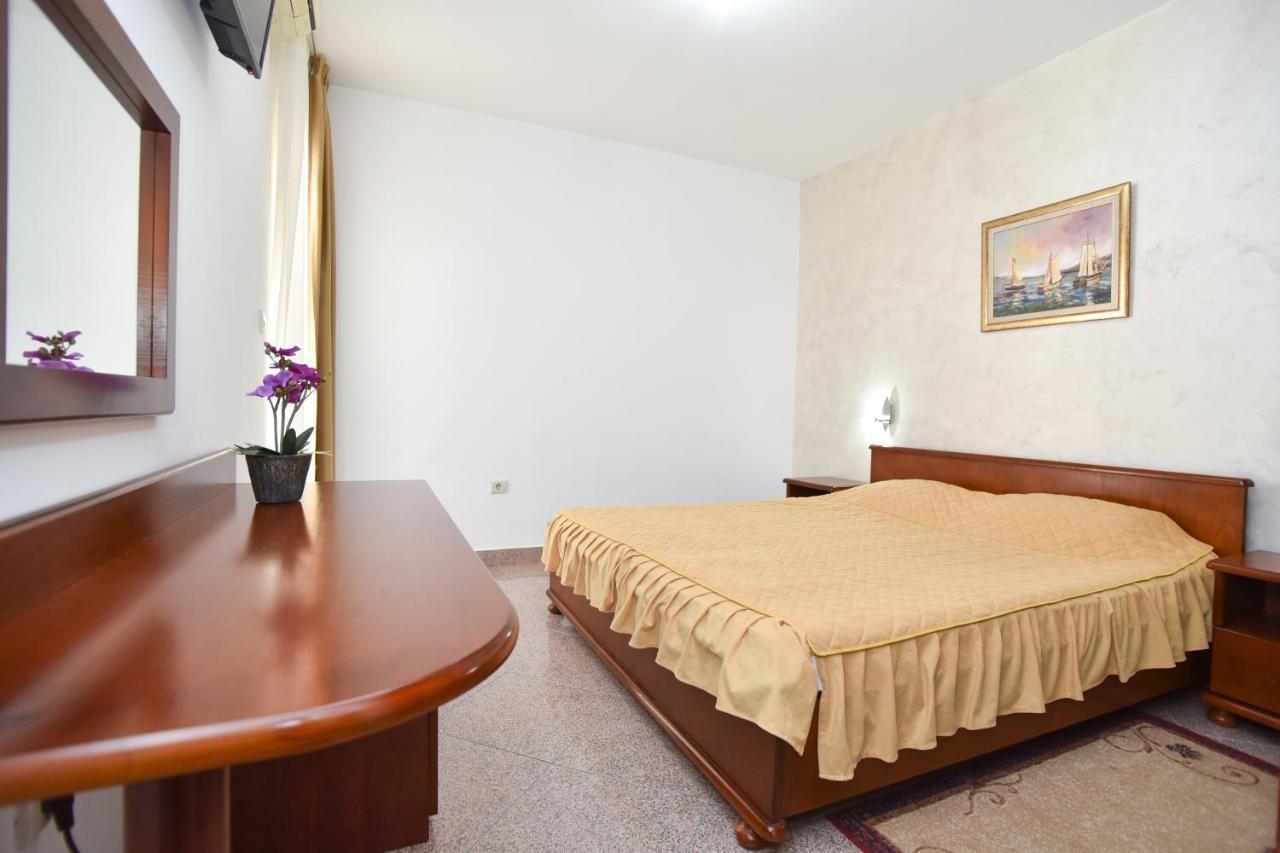 Hotel Suzana Μπούντβα Εξωτερικό φωτογραφία
