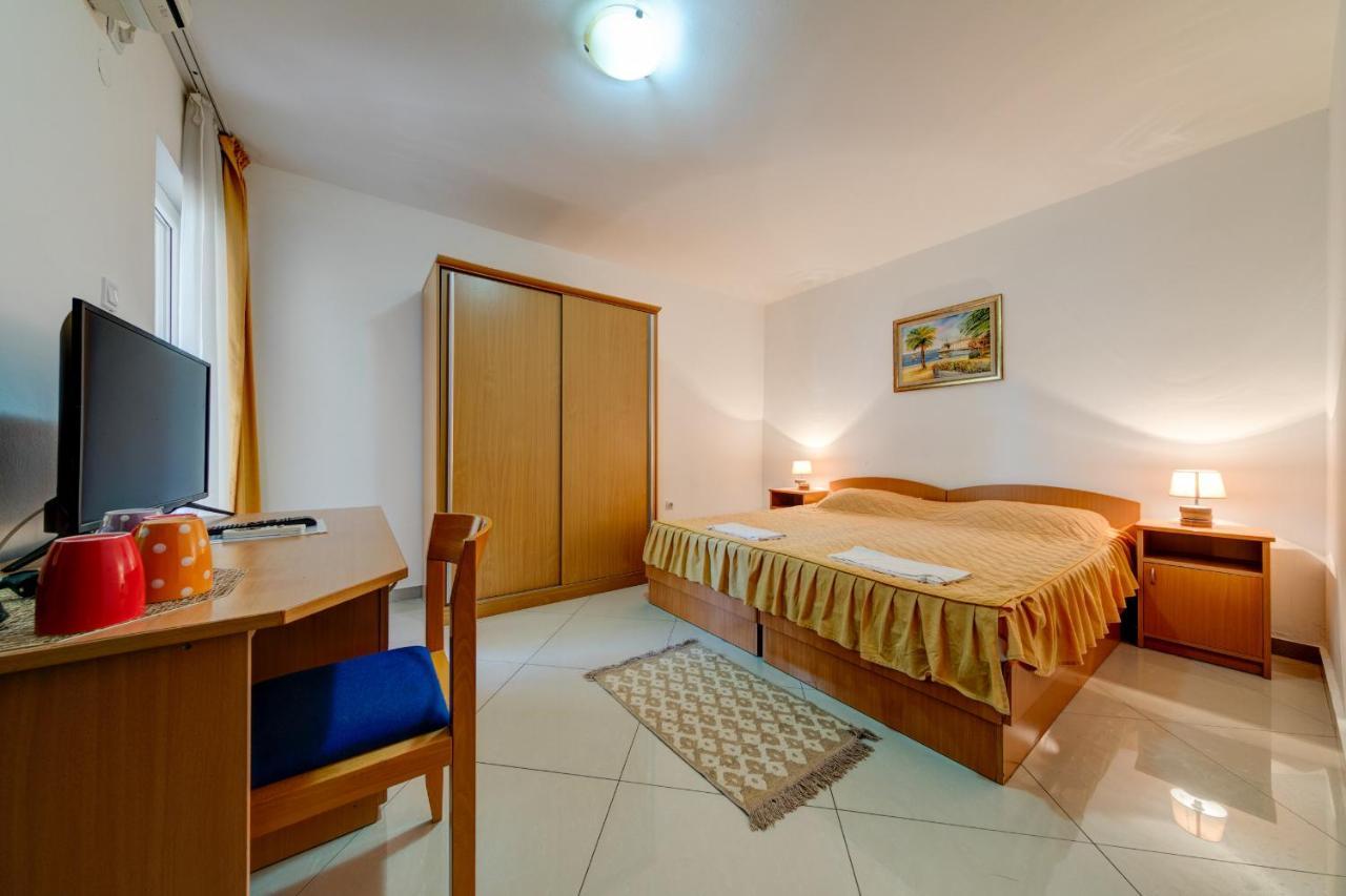 Hotel Suzana Μπούντβα Εξωτερικό φωτογραφία
