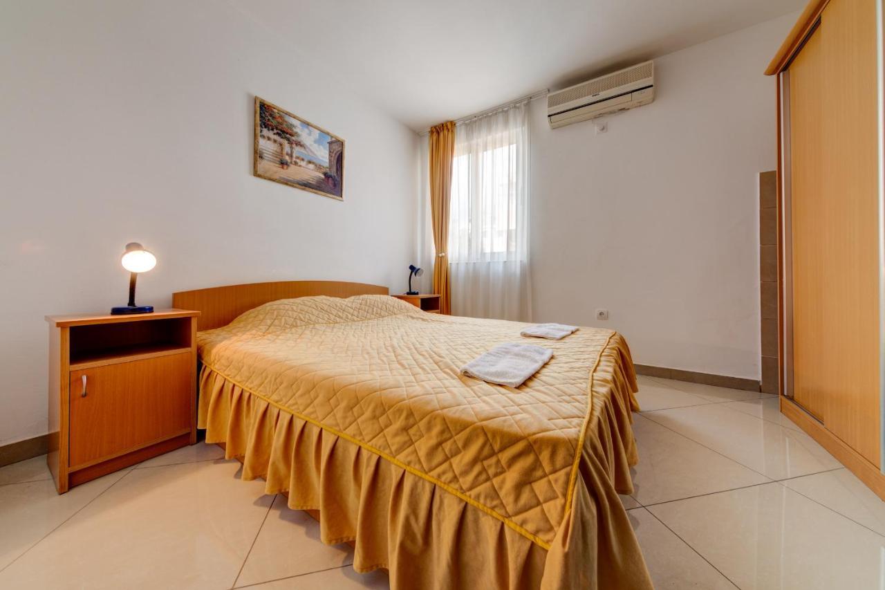 Hotel Suzana Μπούντβα Δωμάτιο φωτογραφία