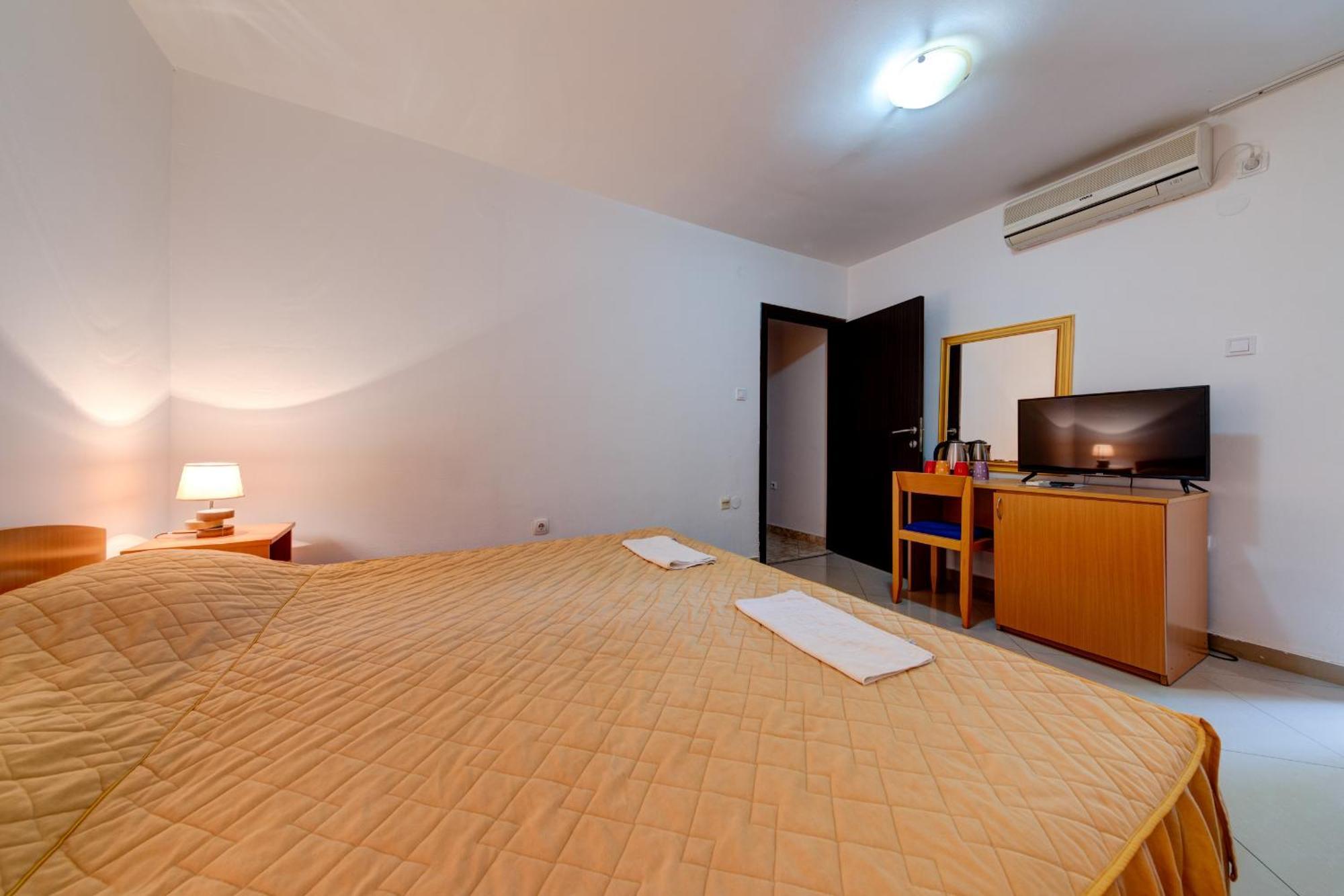 Hotel Suzana Μπούντβα Δωμάτιο φωτογραφία
